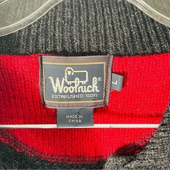 Woolrich Vinatge Charcoal Gray 100% Wool Five Button Cardigan Sweater Size L - Picture 2 of 11